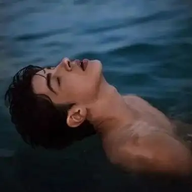 成熟男生头像望你稳重与ta重新来过好久没更新抱歉