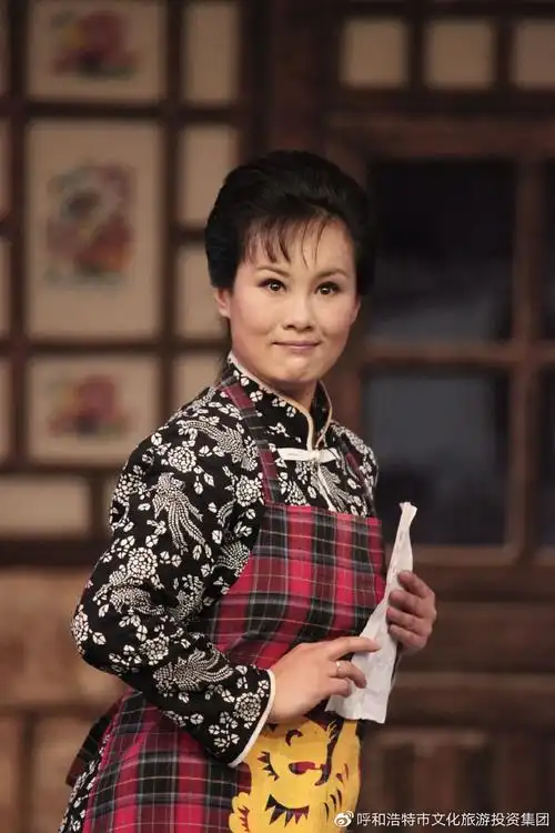 我们的中国梦文化进万家优秀剧目展播二人台现代戏花落花开