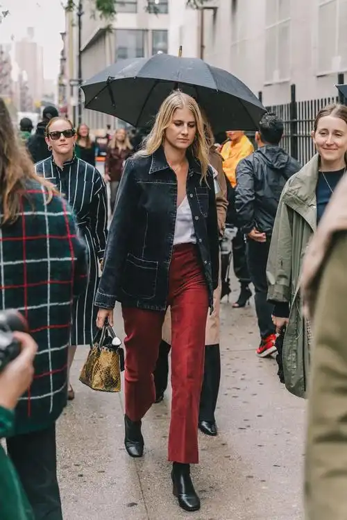 任意混搭双高跟鞋刚柔并济的养眼极了倘若想春季穿搭增添几分走路带风