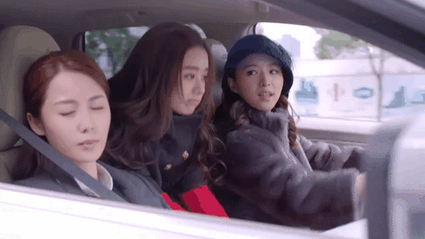 杉杉来了:杉杉找丽抒唠嗑,哪料被无视,封月急忙打圆场