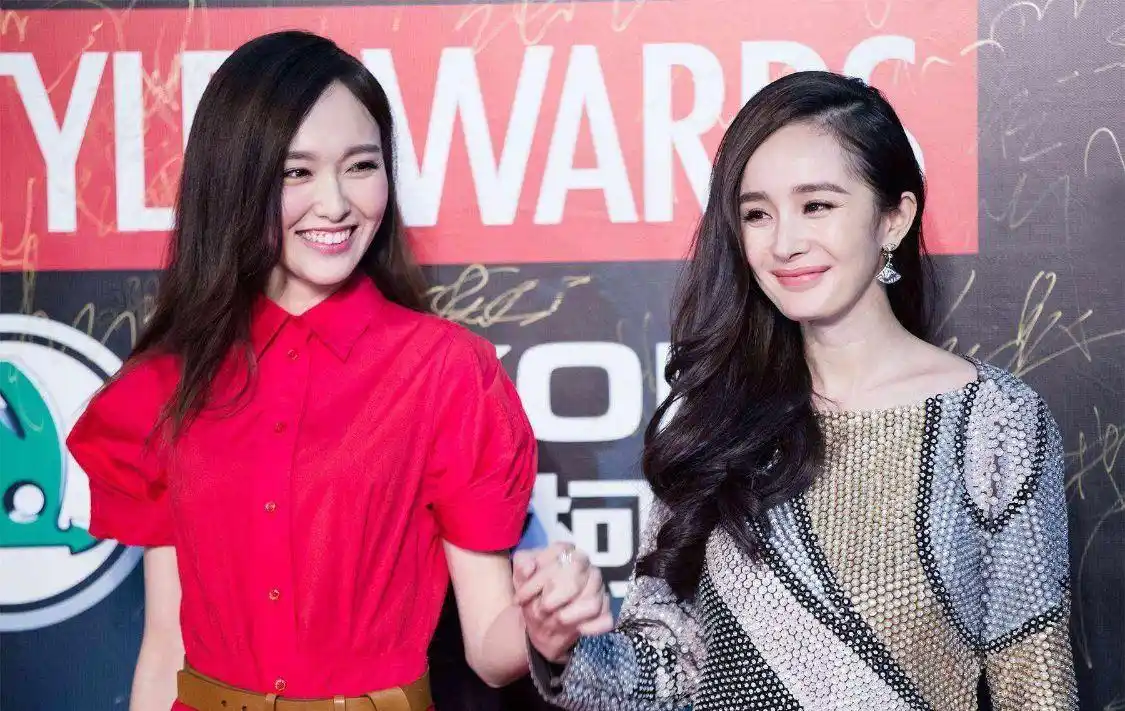 杨幂唐嫣和好了?赵露思和吴磊要再合作?古力娜扎作品连扑?