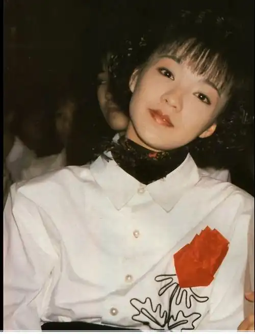 陈慧娴第一首快歌"跳舞街",经典中的经典