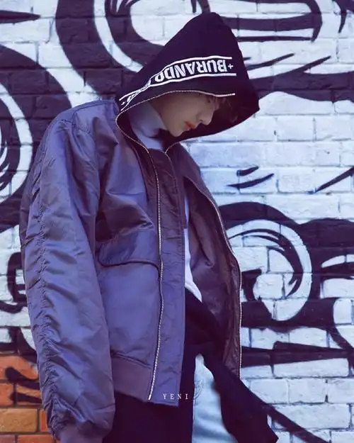 王一博[我们的街拍时刻]