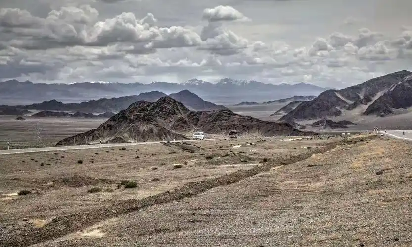 从敦煌到德令哈的无人区