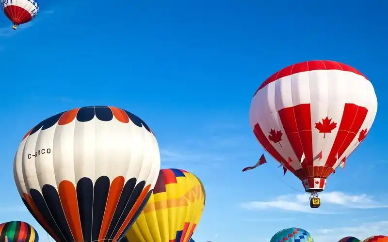 彩色热气球高清原图下载,彩色热气球,高清图片,壁纸,自然风景-桌面