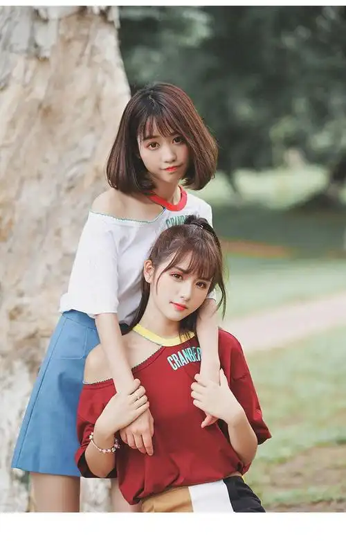 迪悠夏季新款韩版宽松休闲女上衣露肩闺蜜装图案百搭短袖字母文艺-t