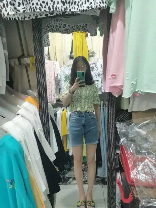 身高165女生110斤和100斤相差大吗?