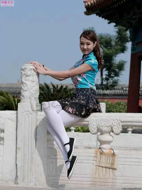 引用【布鞋情怀】穿一带式布鞋的美女丝袜秀腿a(79p)