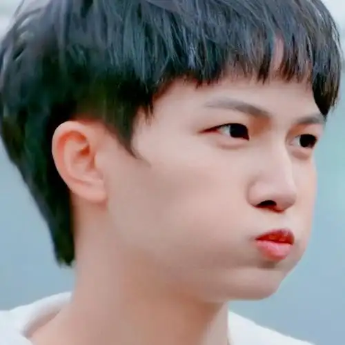 喜欢周深,单纯追星