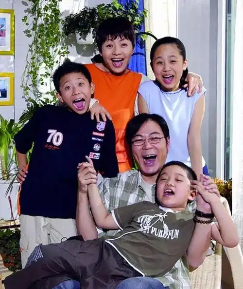 家有儿女2(2005年林丛执导电视剧)_尚可名片