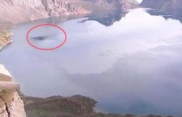 q4:长白山天池的"水怪"究竟是何方神圣?