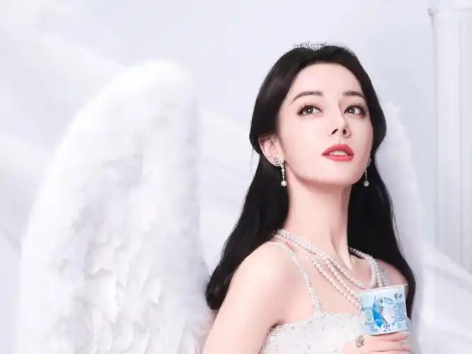 【迪丽热巴】安慕希新广!好美好美!更有御木本全套高珠加持!