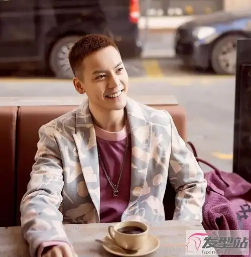 男生最潮寸头短发发型 高颜值寸头男神个个都帅爆了