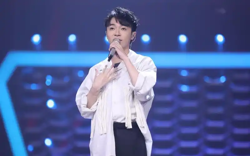 「吴青峰」-《起风了》