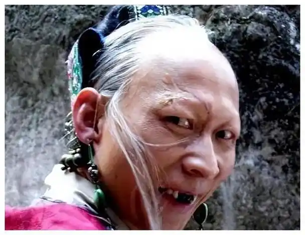 五位丑男明星的奇迹婚姻为什么他们的妻子一个比一个美丽