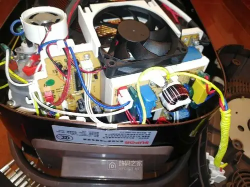 拆苏泊尔ih电饭煲更换电池