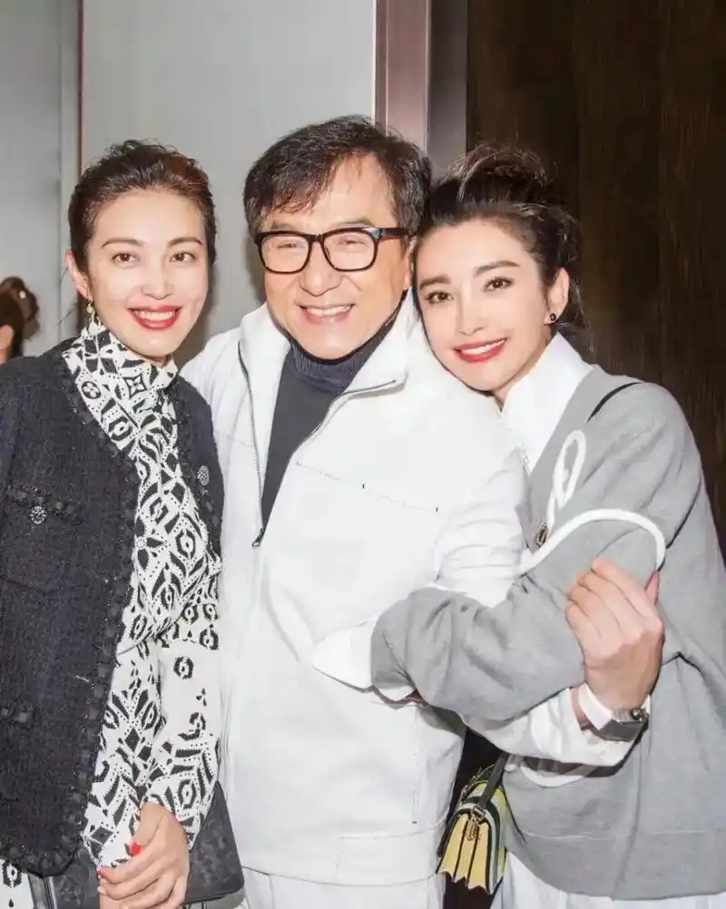 成龙李冰冰7年前旧照