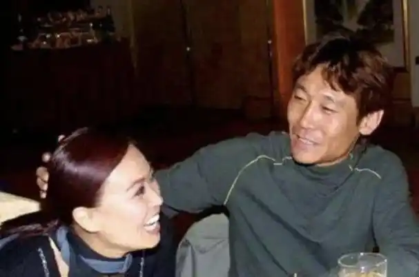 那英我这辈子最正确的决定就是携子嫁给了孟桐