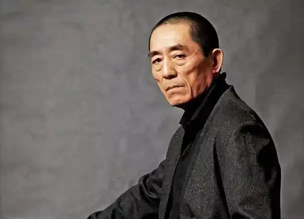 陈婷:给张艺谋生下两儿一女,隐忍11年,换来一个名分