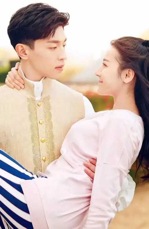 壁纸| 来领走你的迪丽热巴,邓伦