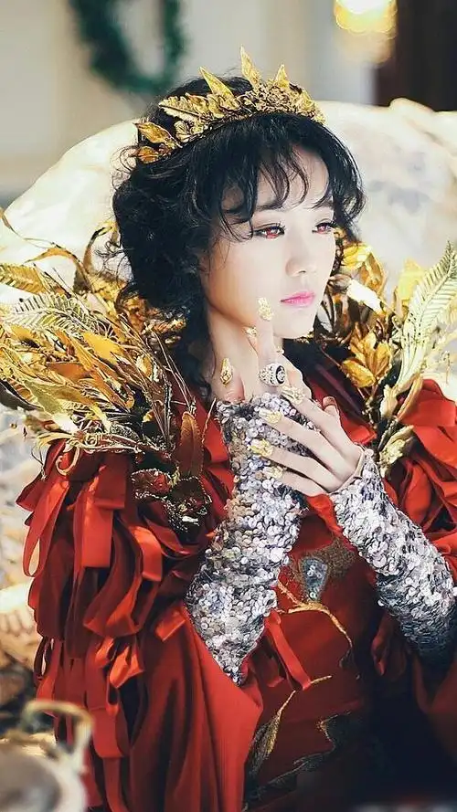 《半妖倾城》李一桐美图欣赏,颜值巅峰啊,不愧是万妖之王!