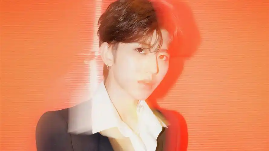 2020蔡徐坤个性壁纸_超帅气的蔡徐坤