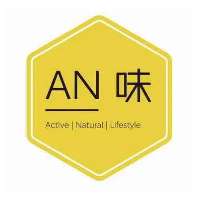 an 味  em>active /em>  em>natural /em> lifestyle