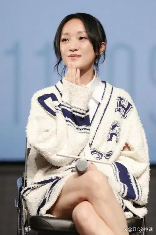 已经到了公认优秀的地步,但周迅的缺点也是很明显的,那就是身高和肤色