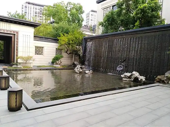 水幕墙,阳刻古诗词文字