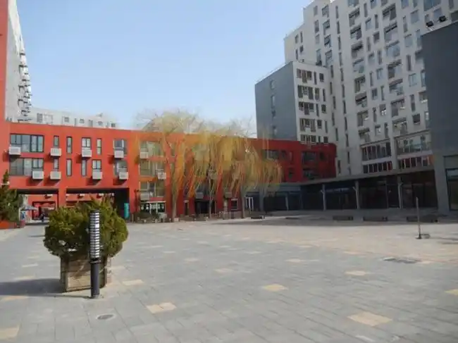 北京印象 南北通透大四居 地铁6号线旁的花园社区