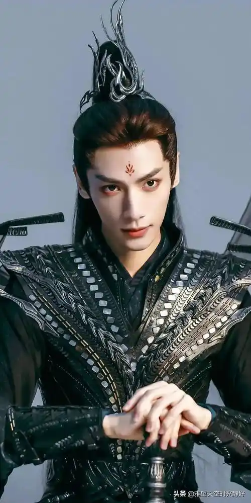 古装剧男明星身穿铠甲造型大盘点,个个霸气果敢,帅气非凡_代表作_杰作