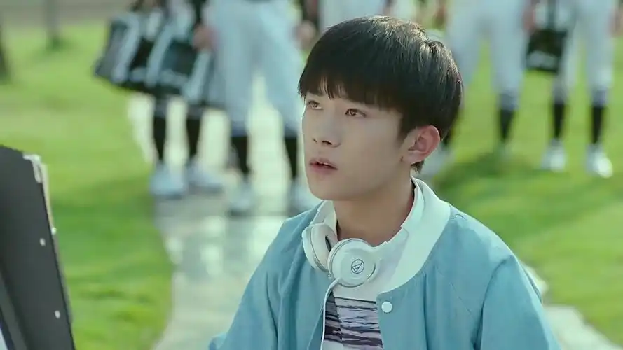 易烊千玺尹柯个人向星河滚烫你是人间理想