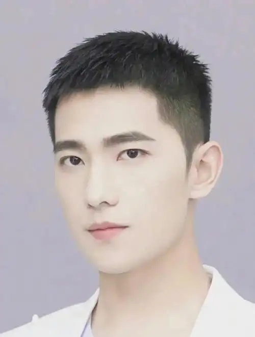 一款男士不一样的短发栗子头