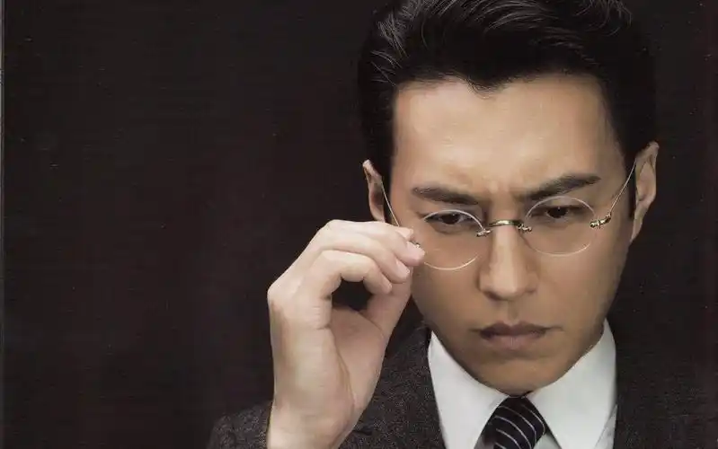 你们为什么会喜欢靳东呢?