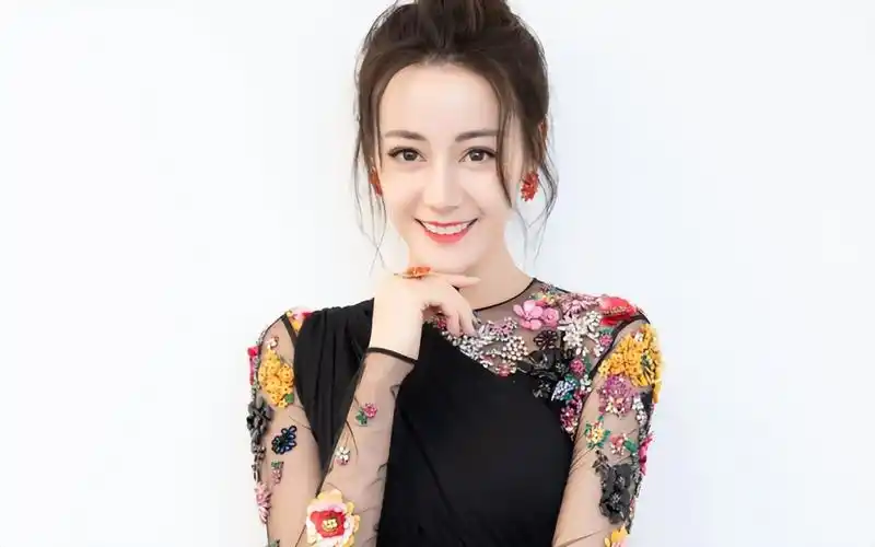 南京大学校花(这10位女星)