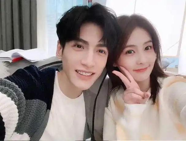 《半是蜜糖半是伤》,白鹿与罗云熙合体撒糖,演绎主角的成长日记 - 265