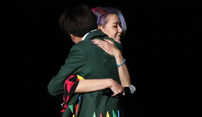 吴青峰有没有女朋友 吴青峰与前女友张悬亲密照