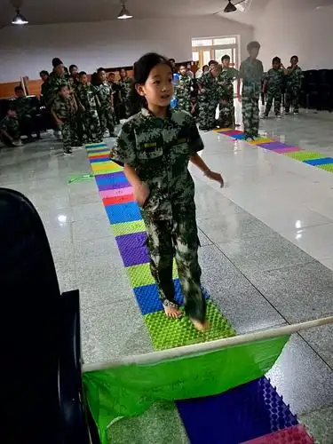 一 班指压板挑战