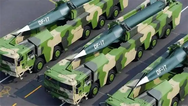 中美航母对决战斗力差距有多大?东风导弹该如何打才能发挥作用?|武器|