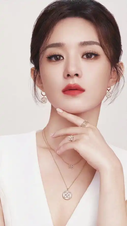 赵丽颖##赵丽颖戴比尔斯品牌代言人