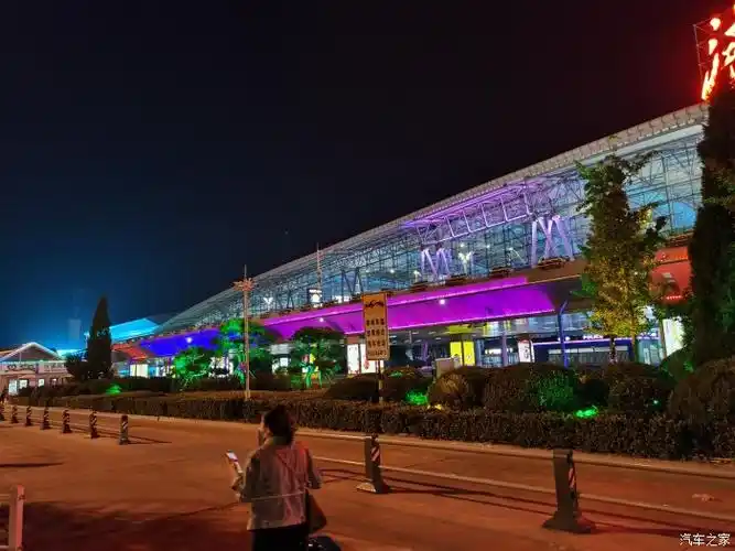 途观济南机场深夜街拍