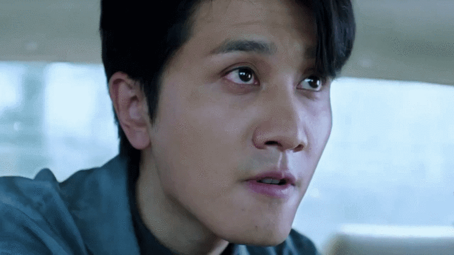 《阳光之下》彭冠英表演赏析