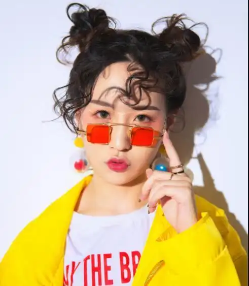 我们的乐队刘文君:摇滚萌新,嗓音很反常,这个主唱很有实力奥!