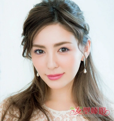 08:20来源:发型师姐编辑:jane 女生 刘海发型怎么弄好看?