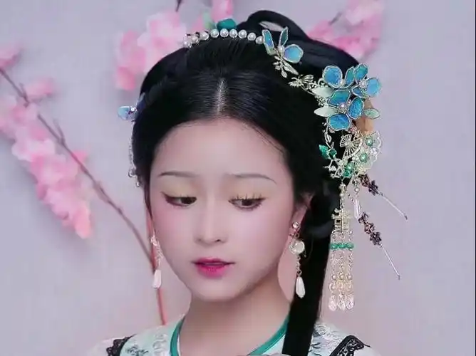 古装造型 #古风饰品 #古风发型 #汉服发型