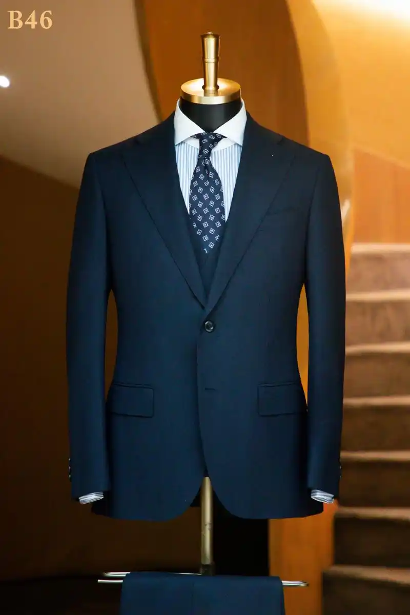 dandy藏蓝色西装套装|西装定制.7215图片均为@mr - 抖音