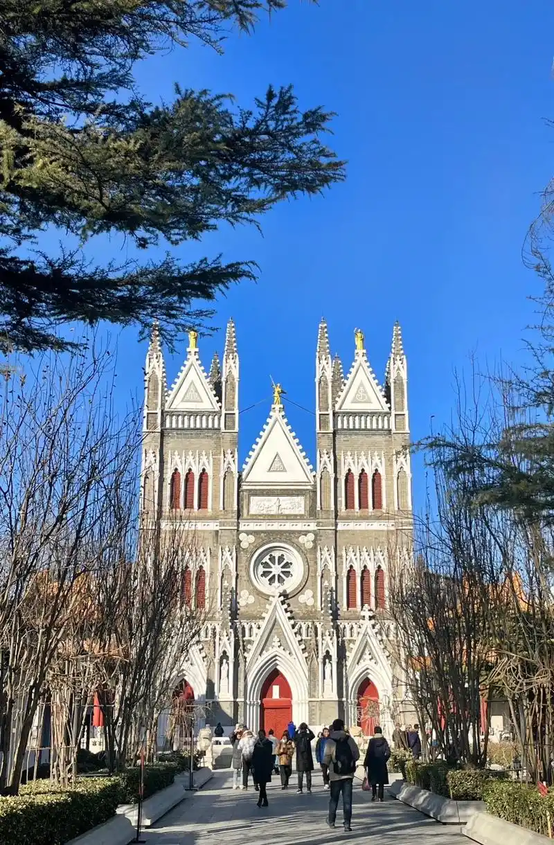 打卡西什库教堂76,浪漫与古典并存~今天来到有三百余年历史的西