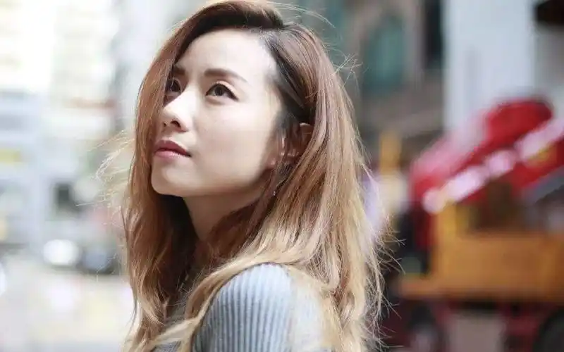 万事俱备,只欠离婚,邓丽欣演唱,港片电影的黑马《金都》同名曲