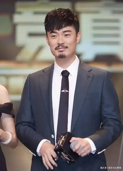 陈赫晒病近照自曝手术圆满成功!脚上缠满绷带,曾担心自己会瘸_脚踝_节