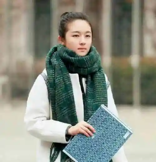 李兰迪中戏复试引关注,素颜也是超美的,或与易烊千玺成同学!